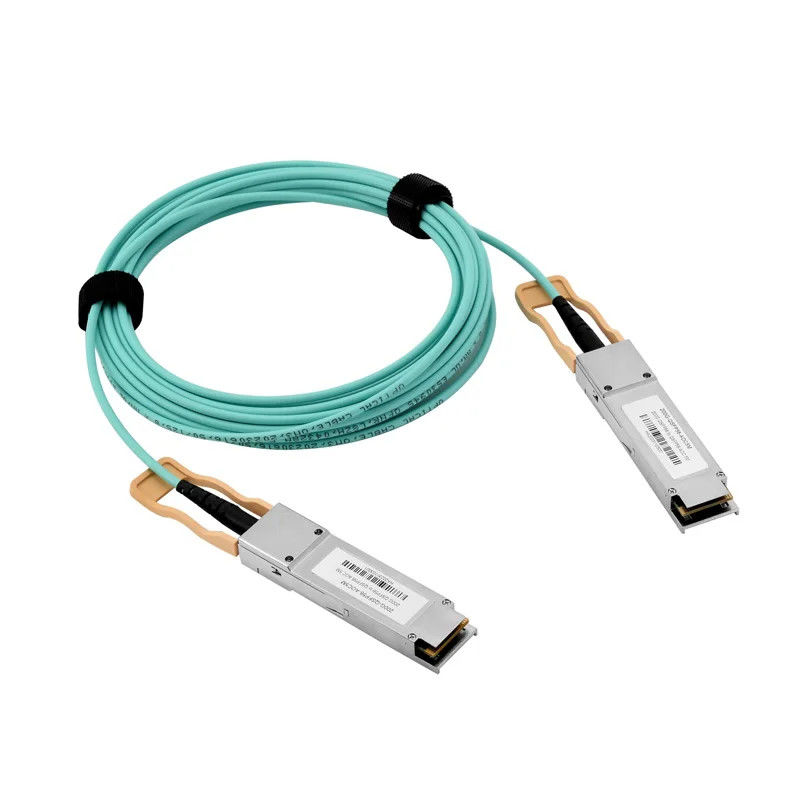 Disegno del cavo personalizzato Assemblaggio del cavo QSFP 40G Attachamento diretto rame QSFP+ 4*10G 1M 3M 5M 7M Lunghezza personalizzata Cavo DAC Breakout