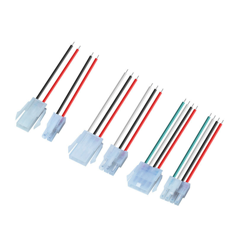 Cablaggi terminali personalizzati all'ingrosso con consegna rapida, ideali per attrezzature automobilistiche e industriali, prodotti in serie con terminali a crimpare affidabili e cavi in rame flessibili