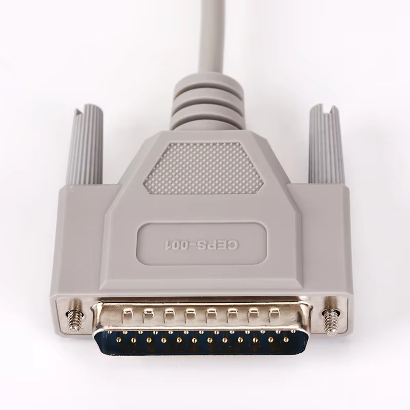Cablaggi connettore DB di alta qualità con connettori stampati durevoli e schermatura EMI, progettati per il trasferimento dati RS232/RS485, sistemi PLC e apparecchiature di automazione industriale