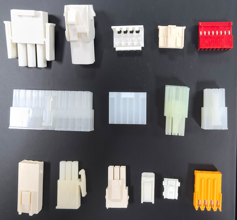 Alloggiamento connettore Micro-Fit 3.0 Molex 43045-1200 con doppia fila, 4 circuiti, 4 pin e passo da 3 mm